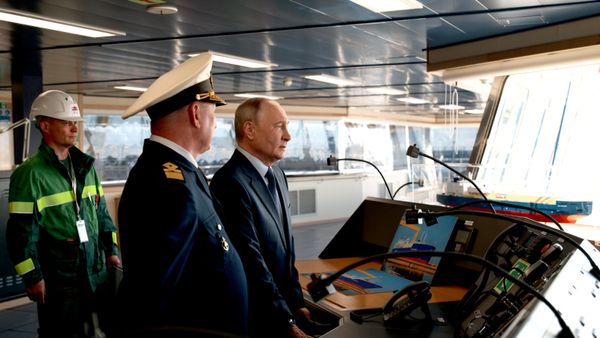 Рабочая поездка президента РФ Владимира Путина в Дальневосточный федеральный округ
