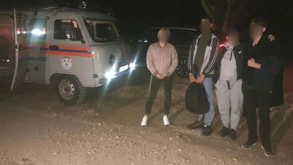 Оказание помощи туристам на нижнем плато горы Чатыр-Даг