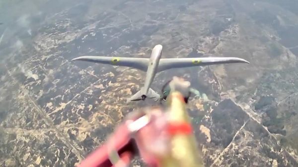 Воины группировки Днепр применяют тактику тарана в воздушном пространстве
