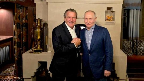 Президент России Владимир Путин и Герхард Шрёдер