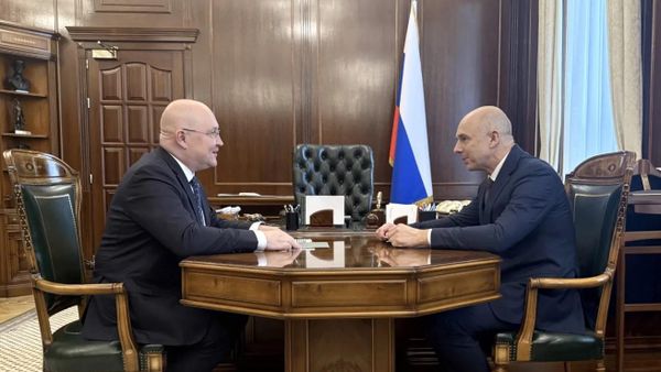 Губернатор Севастополя Михаил Развожаев встретился с министром финансов России Антоном Силуановым.