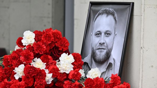 Открытие мемориальной доски корреспонденту Ивану Зуеву в Москве