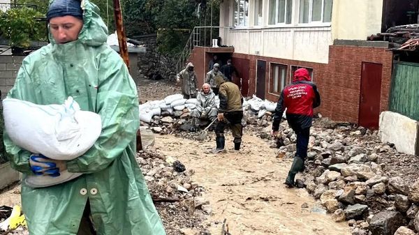 Ликвидация последствий схода ливневых потоков в Кореизе