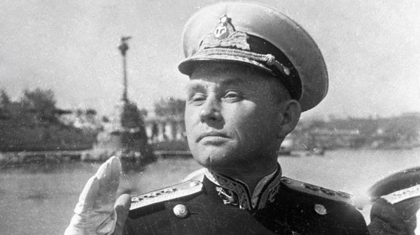 Адмирал Филипп Октябрьский