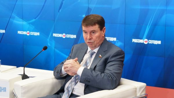 Сенатор Цеков