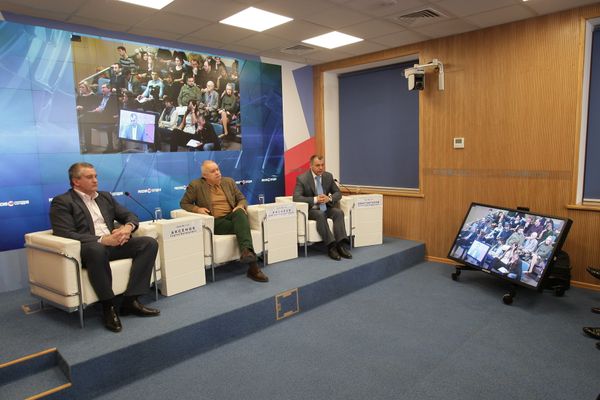 Открытие пресс-центра МИА Россия сегодня в Крыму
