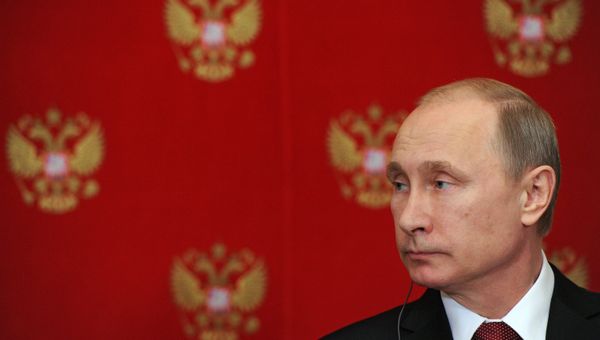 Президент РФ В.Путин провел встречу с премьер-министром Италии М.Ренци