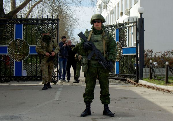 Ситуация у штаба ВМС Украины в Севастополе