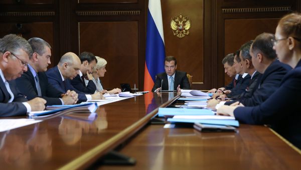 Cовещание по социально-экономическому развитию Республики Крым и Севастополя