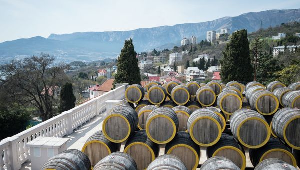 Винодельческий завод Массандра в Крыму