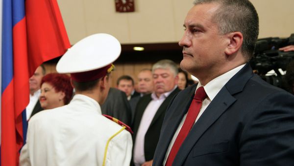 Избранный главой Республики Крым Сергей Аксенов на заседании Государственного совета Крыма в Симферополе