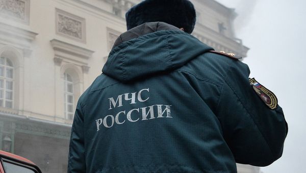 Сотрудник МЧС России. Архивное фото