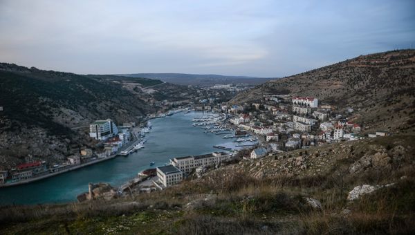 Вид города Балаклавы и Балаклавской бухты
