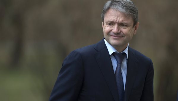 Президент РФ В.Путин провел совещание с членами правительства РФ