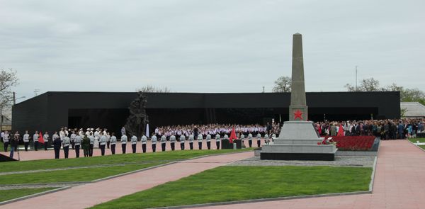 Мемориальный комплекс в Мирном Симферопольского района