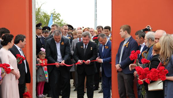 Открытие мемориала жертвам фашистской оккупации Крыма