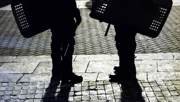 В Киеве футбольные фанаты попытались сорвать концерт Ани Лорак