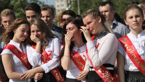 Праздник Последний звонок в школах России