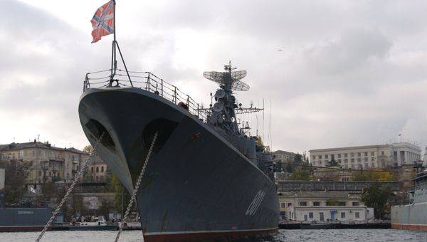 Сторожевой корабльЛадный на базе Черноморского флота в Севастополе Сторожевой корабльЛадный на базе Черноморского флота в Севастополе