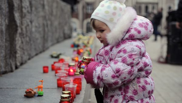 Митинг памяти погибших детей Донбасса