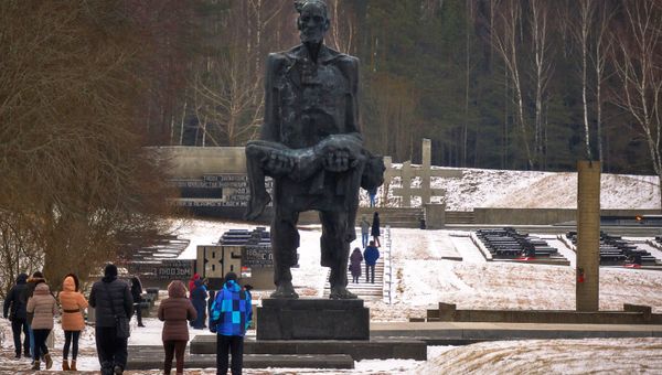 Мемориальный комплекс Хатынь в Белоруссии