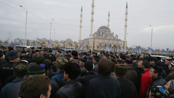 Паломники из Чечни отправляются в Мекку