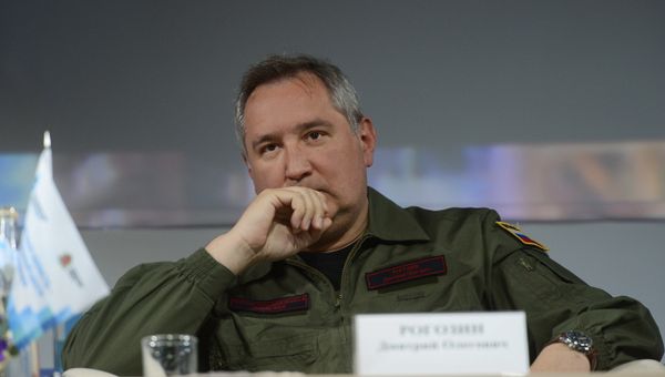 Вице-премьер правительства РФ Д.Рогозин посетил III Владимирский экономический форум 2015