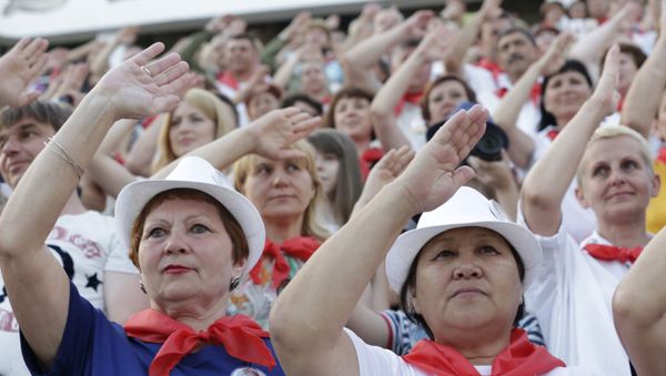 Встреча поколений в Международном детском центре Артек в Крыму