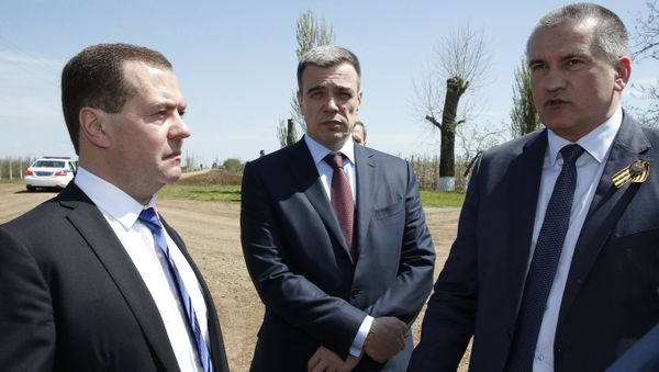 Рабочая поездка премьер-министра РФ Д.Медведева в Крымский федеральный округ