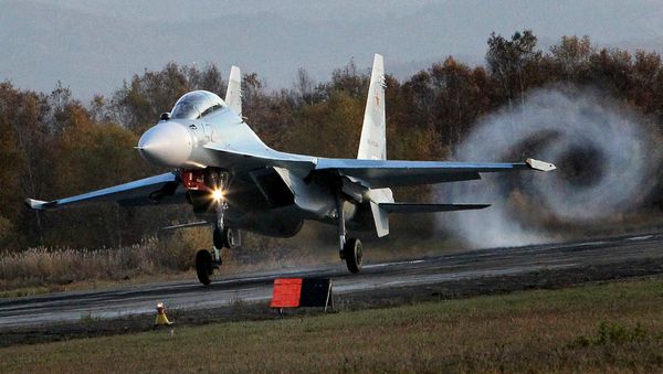 Авиаполк Восточного военного округа получил два новых истребителя Су-30 М2