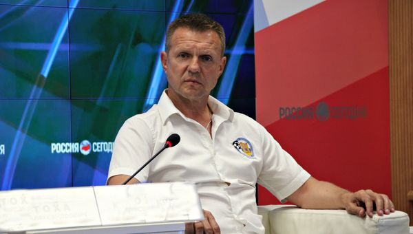 Пресс-конференция Профессиональный футбол в Крыму. президент ФК «СКЧФ» (Севастополь) Александр КРАСИЛЬНИКОВ.