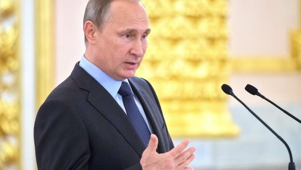Президент РФ В.Путин принял участие в юбилейном пленарном заседании Общественной палаты РФ Президент РФ В.Путин принял участие в юбилейном пленарном заседании Общественной палаты РФ