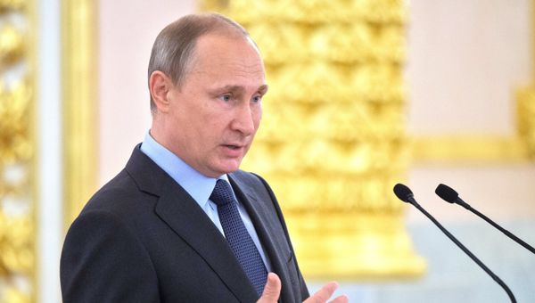 Президент РФ В.Путин принял участие в юбилейном пленарном заседании Общественной палаты РФ Президент РФ В.Путин принял участие в юбилейном пленарном заседании Общественной палаты РФ