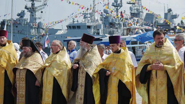 Крестный ход ко Дню памяти князя Владимира в Севастополе