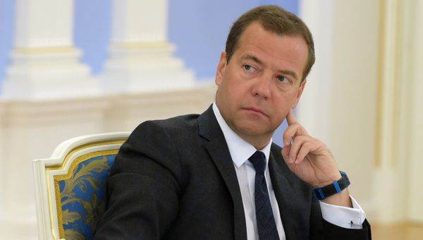 Премьер-министр РФ Д.Медведев провел заседание правительства РФ