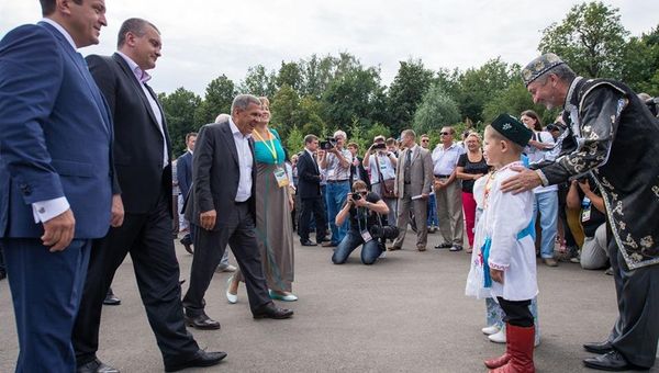 Сергей Аксенов на праздновании Сабантуя в Татарстане