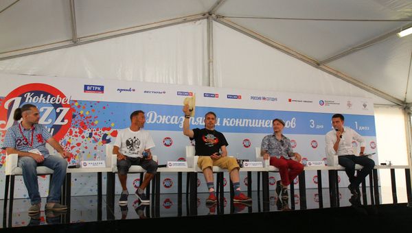 Пресс-конференция, посвященная открытию фестиваля Koktebel Jazz Party. Уилл Джонс и Владимира Нестеренко