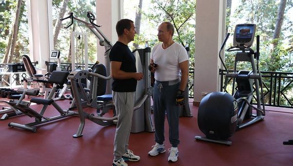 Путин и Медведев провели совместную тренировку в Сочи