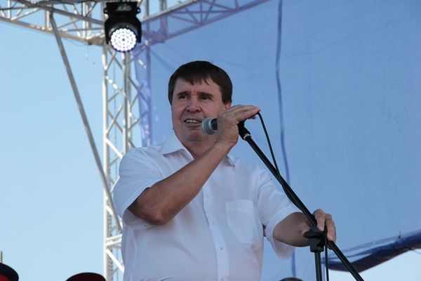 Сенатор Сергей Цеков на фестивале Крымские тулумбасы