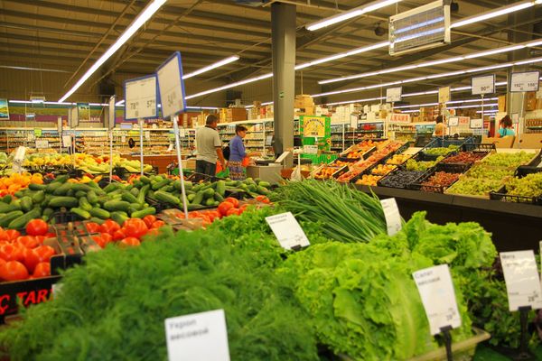 Рейд по магазинам и супермаркетам Симферополя