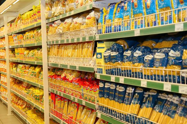 Рейд по магазинам и супермаркетам Симферополя