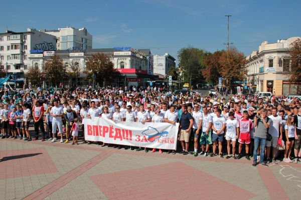 Кросс нации-2015 в Симферополе: студенты, пенсионеры и политики