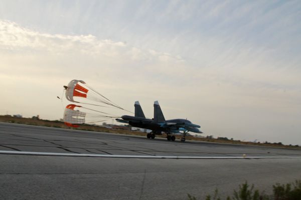 Российская боевая авиация на аэродроме около Латакии