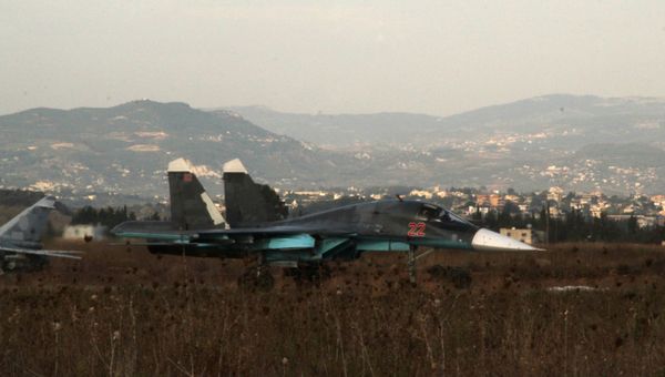 Российская боевая авиация на аэродроме около Латакии