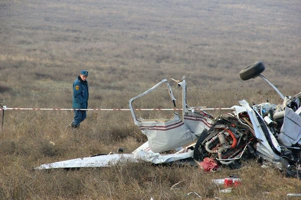 Обломки упавшего под Коктебелем самолет Сessna 336