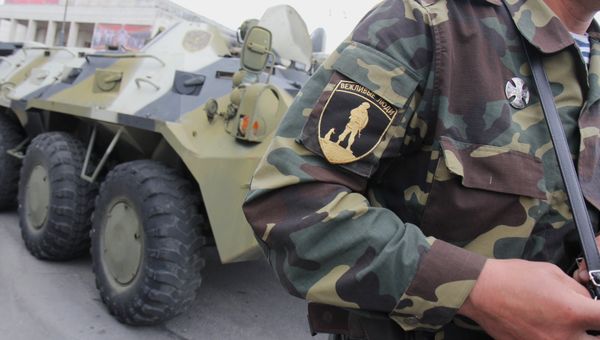 Бойцы самообороны Крыма в Симферополе