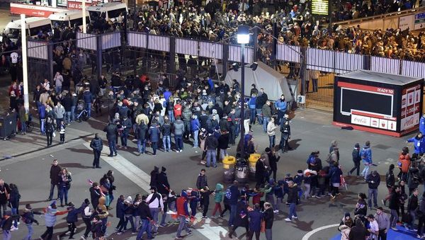 Теракты в Париже: сотни жертв, хаос на улицах и режим ЧП