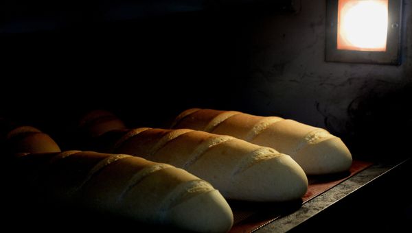 Работа пекарни при храме в честь Спиридона Тримифунтского во Владивостоке