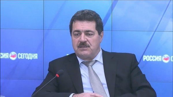Видеоцитата - Ремзи Ильясов: Это – не их дело, они собой не руководят, ими руководят другие люди…