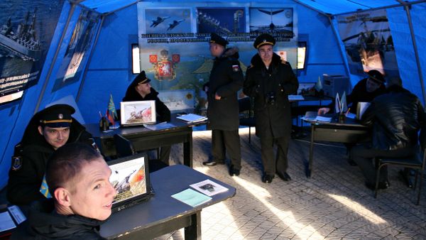 Акция Военная служба по контракту в вооруженных силах Российской Федерации - твой выбор